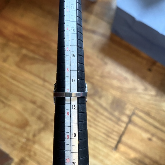 Open Cut Scroll Ring - Picture 3 of 4